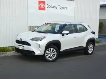 Toyota Yaris Cross 2024 photo 2
