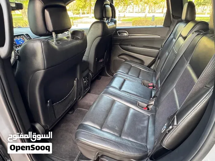Jeep Grand Cherokee 2018 photo 2