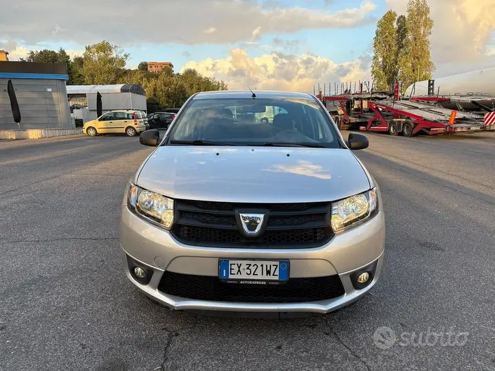 Dacia Sandero 2015 photo 3