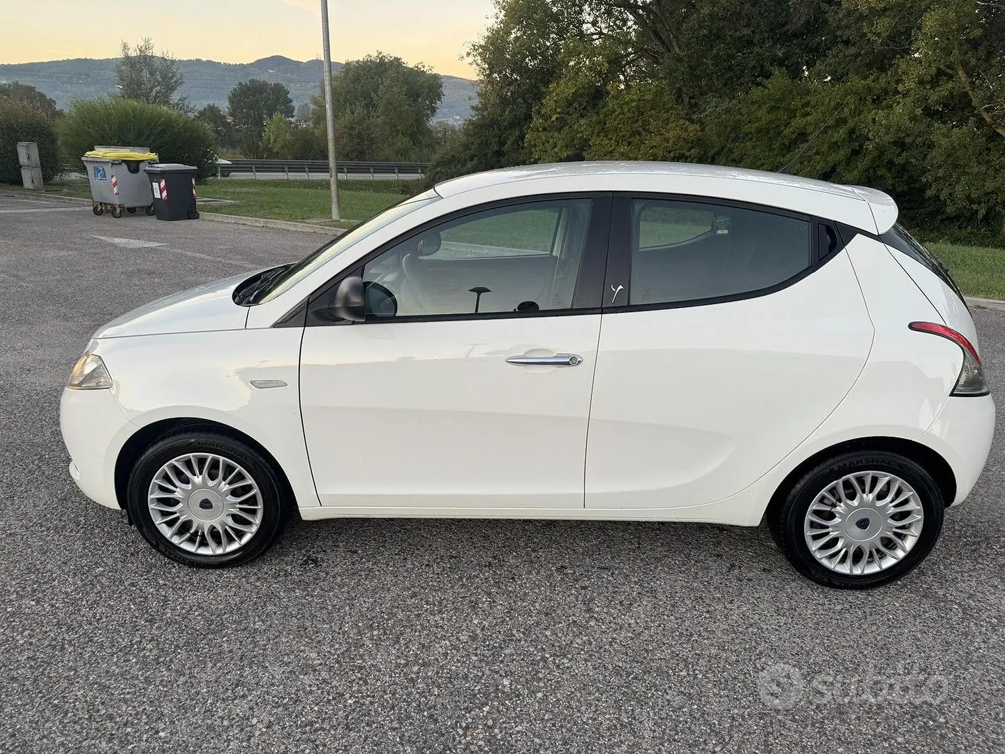 Lancia Ypsilon