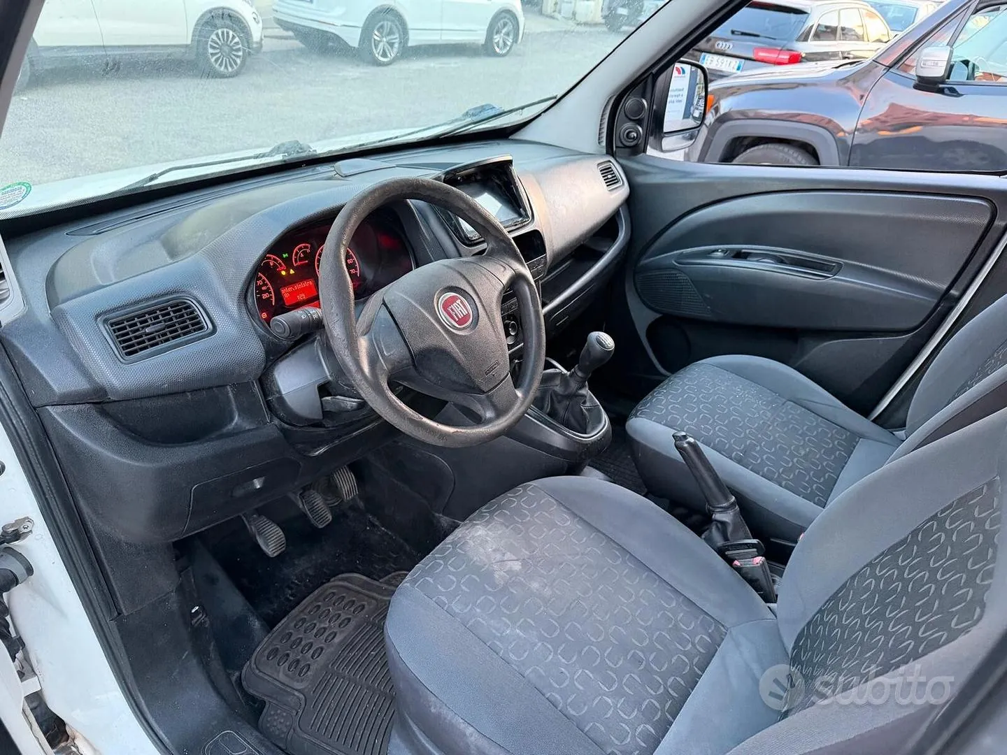 Fiat Doblo 2013 photo 4