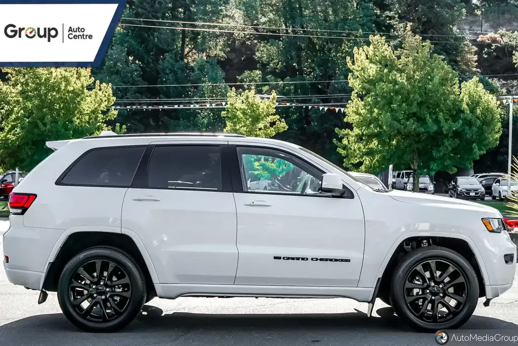 Jeep Grand Cherokee 2022 photo 4