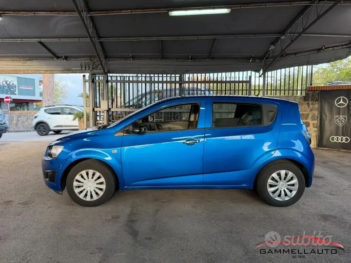 Chevrolet Aveo 2013 photo 3