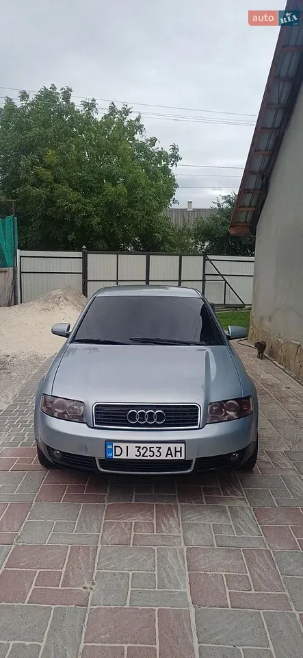 Audi A4 2001 photo 2