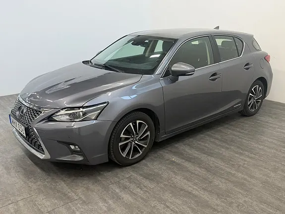 Lexus Ct200H 2018 photo 3