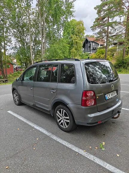 Volkswagen Touran 2007 photo 3