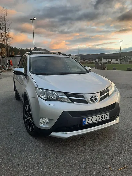 Toyota Rav4 2015 photo 2