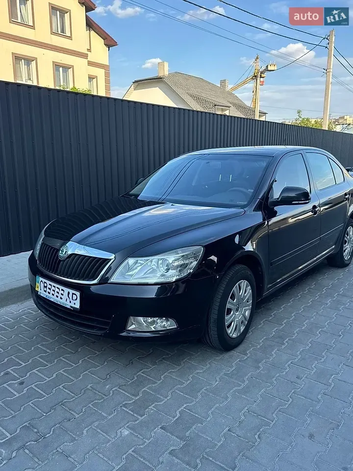 Skoda Octavia 2010 photo 2