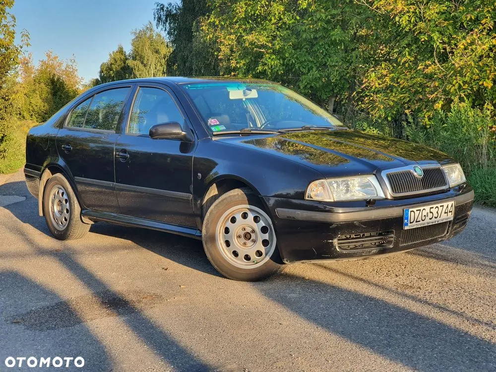 Skoda Octavia 2001 photo 2
