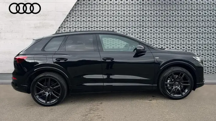 Audi Q4 E-Tron 2026 photo 4