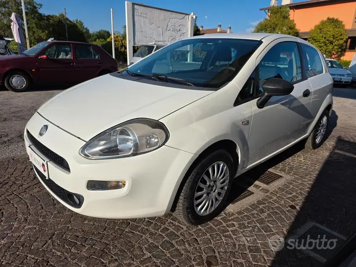 Fiat Punto 2014 photo 2