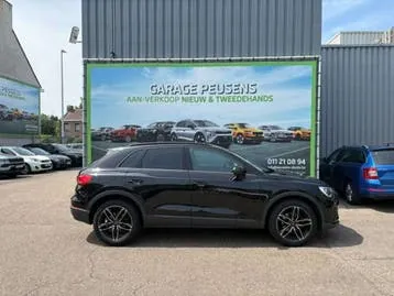 Audi Q3 2023 photo 2