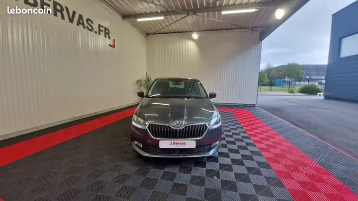 Skoda Fabia 2020 photo 2
