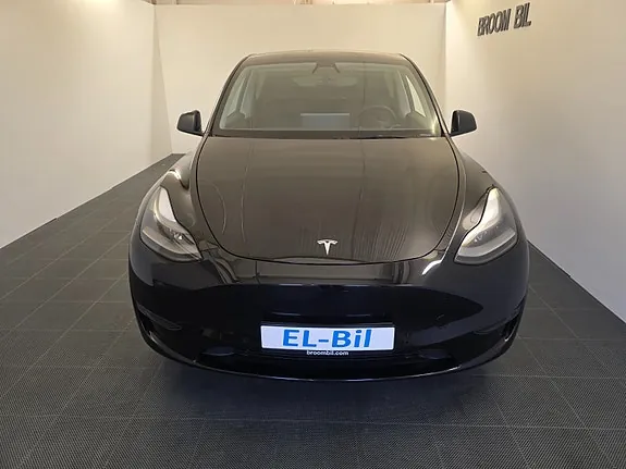 Tesla Model Y 2022 photo 2