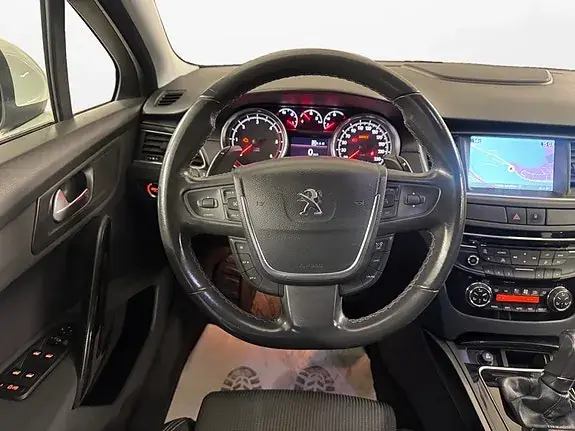 Peugeot 508 2011 photo 5