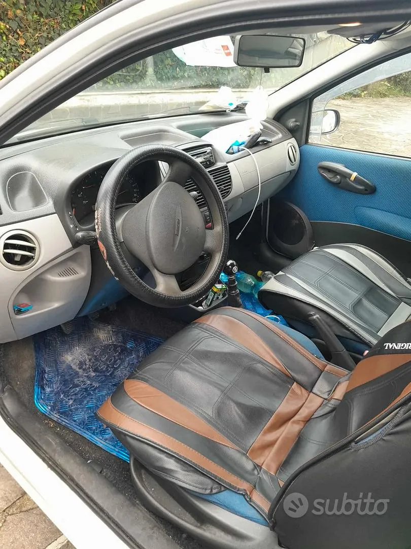 Fiat Punto 2001 photo 4