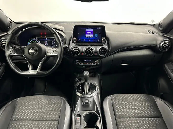 Nissan Juke 2024 photo 2