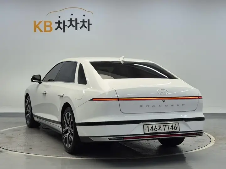 Hyundai Grandeur 2023 photo 2