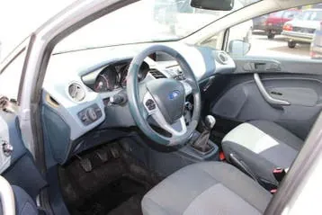 Ford Fiesta 2011 photo 3