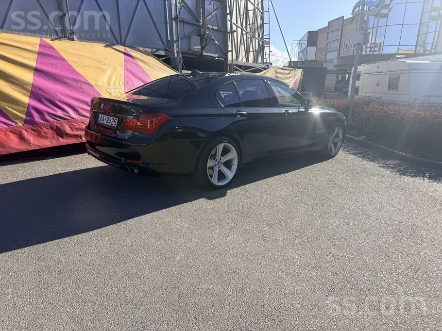 BMW 730 2008 photo 4