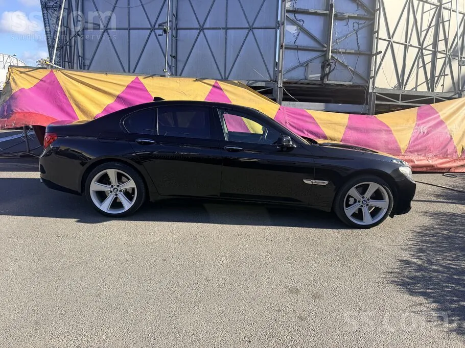 BMW 730 2008 photo 3