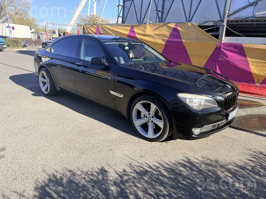 BMW 730 2008 photo 2