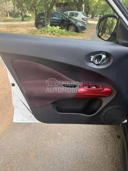 Nissan Juke 2010 photo 5