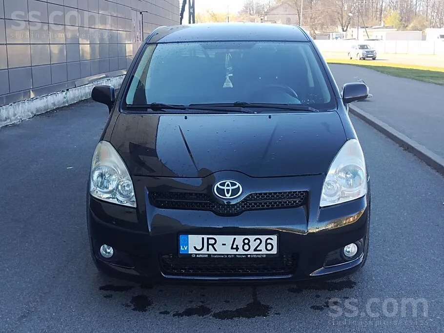Toyota Corolla Verso 2008 photo 2