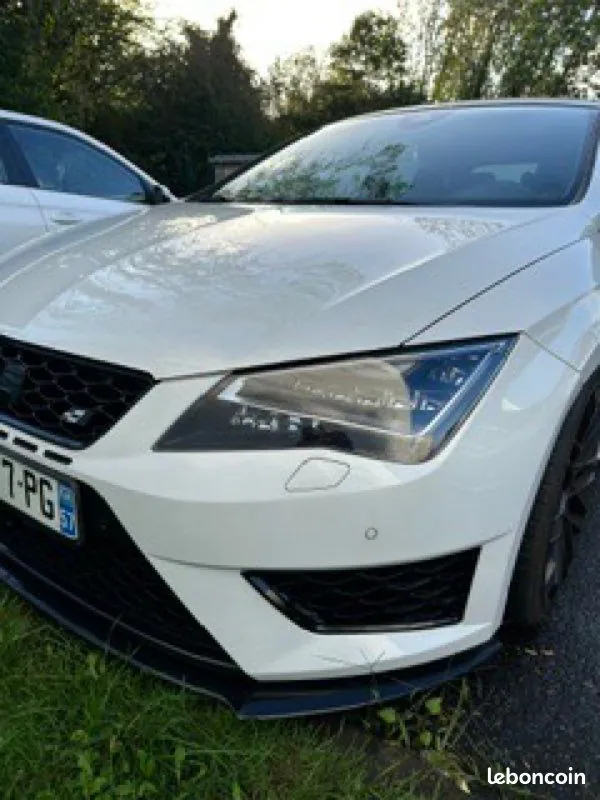 Seat Leon 2014 photo 2