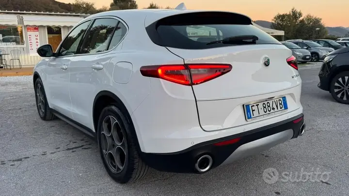 Alfa Romeo Stelvio 2018 photo 5