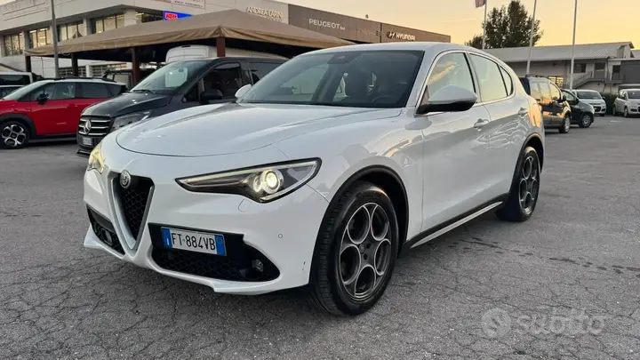 Alfa Romeo Stelvio 2018 photo 2