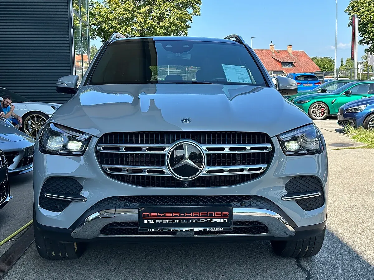 Mercedes-Benz Gle-Class 2024 photo 3