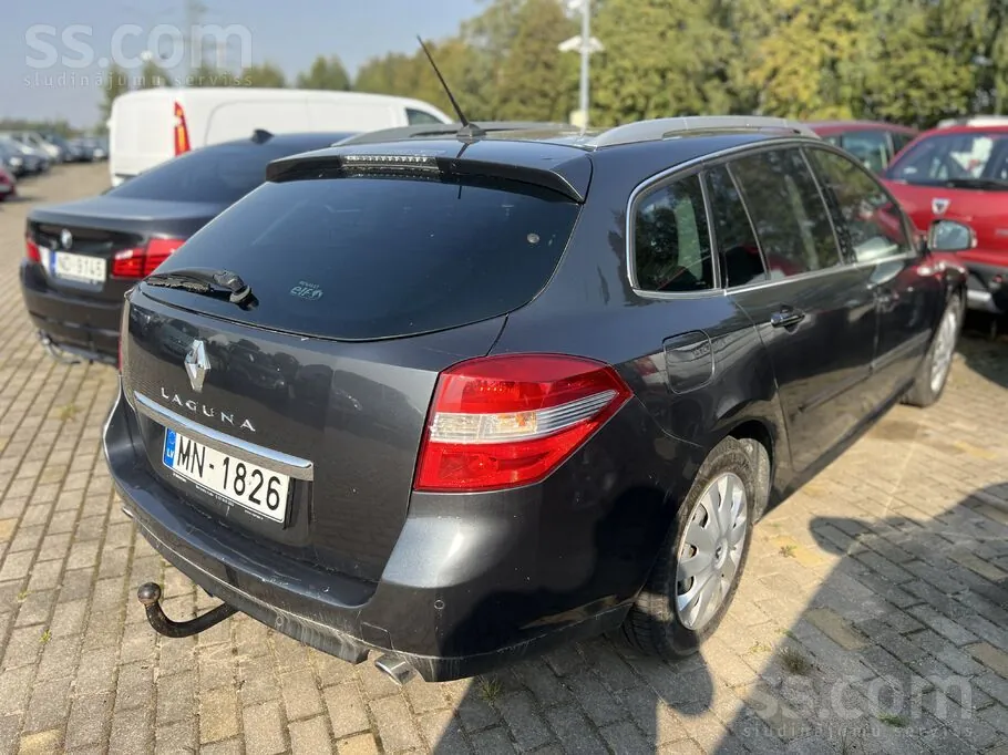 Renault Laguna 2009 photo 4