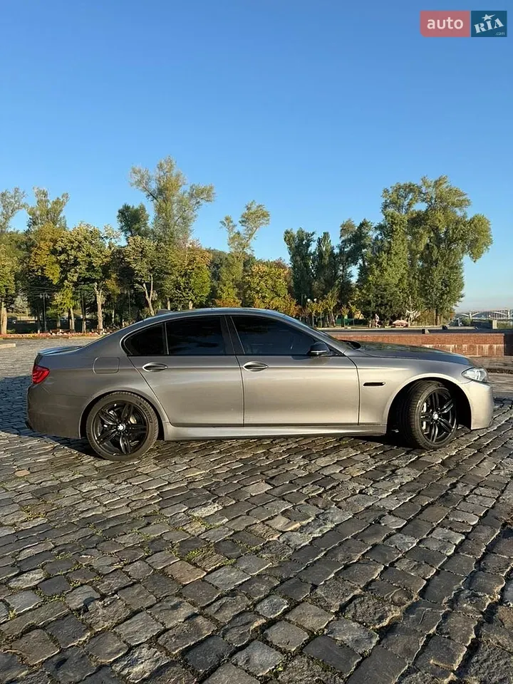 BMW 5 Series 2013 photo 4