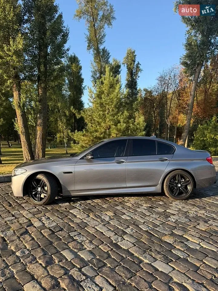 BMW 5 Series 2013 photo 3