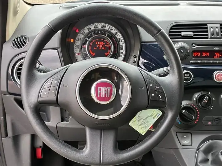 Fiat 500 2011 photo 2
