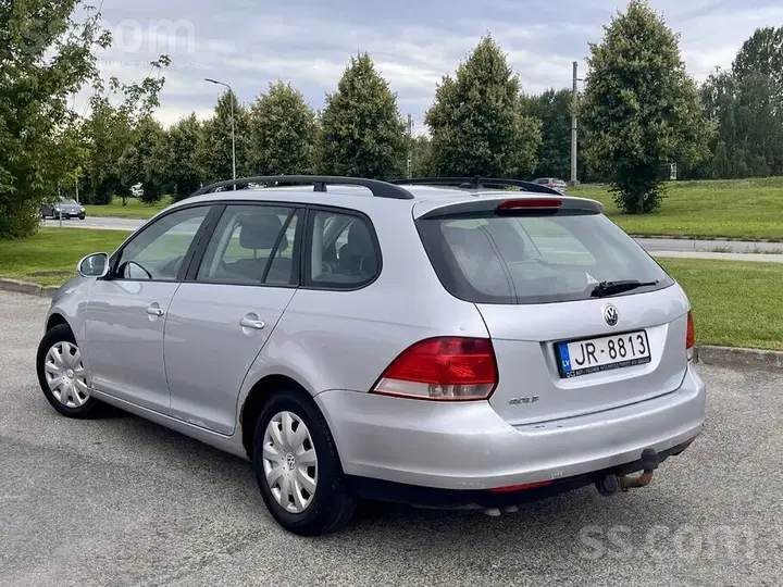 Volkswagen Golf 5 2010 photo 3