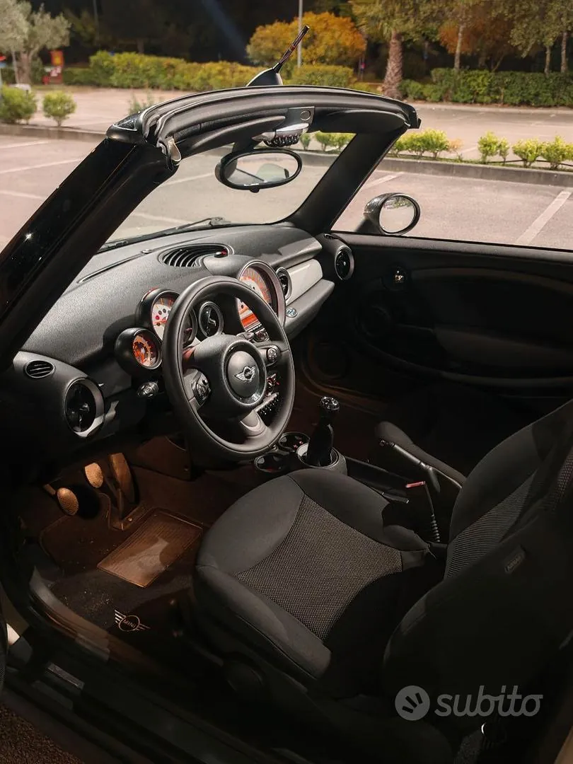 Mini Cooper Cabrio 2012 photo 4