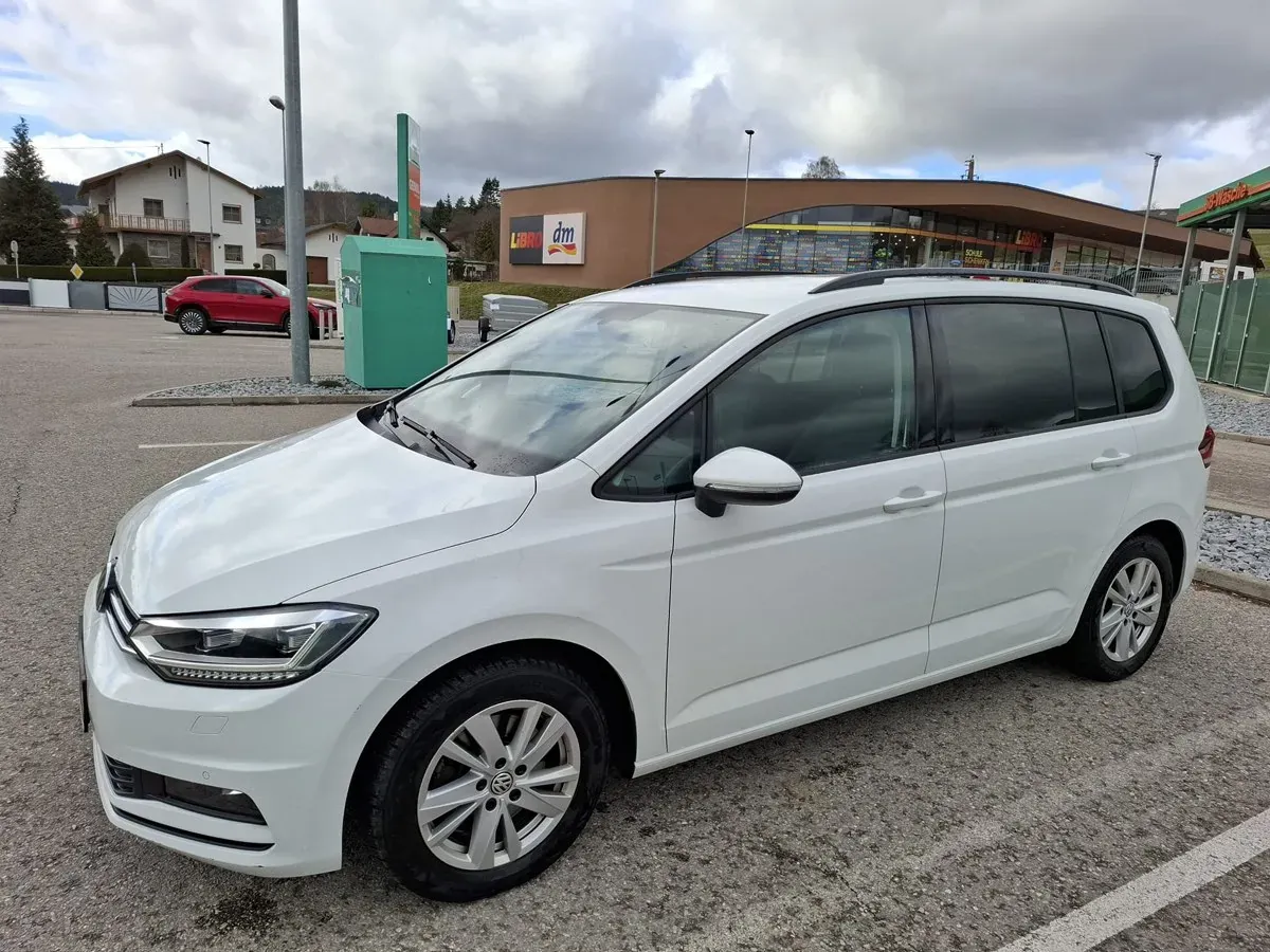 Volkswagen Touran 2020 photo 3