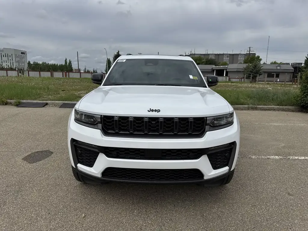 Jeep Grand Cherokee L 2026 photo 2