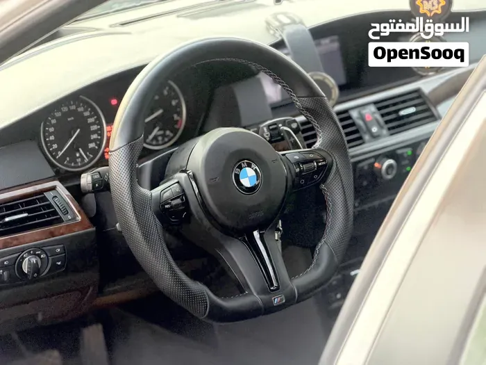 BMW 5 Series 2010 photo 2
