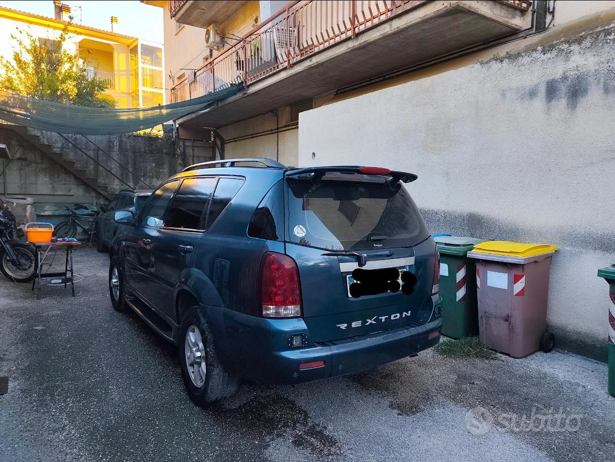 KG Mobility Rexton 2002 photo 4