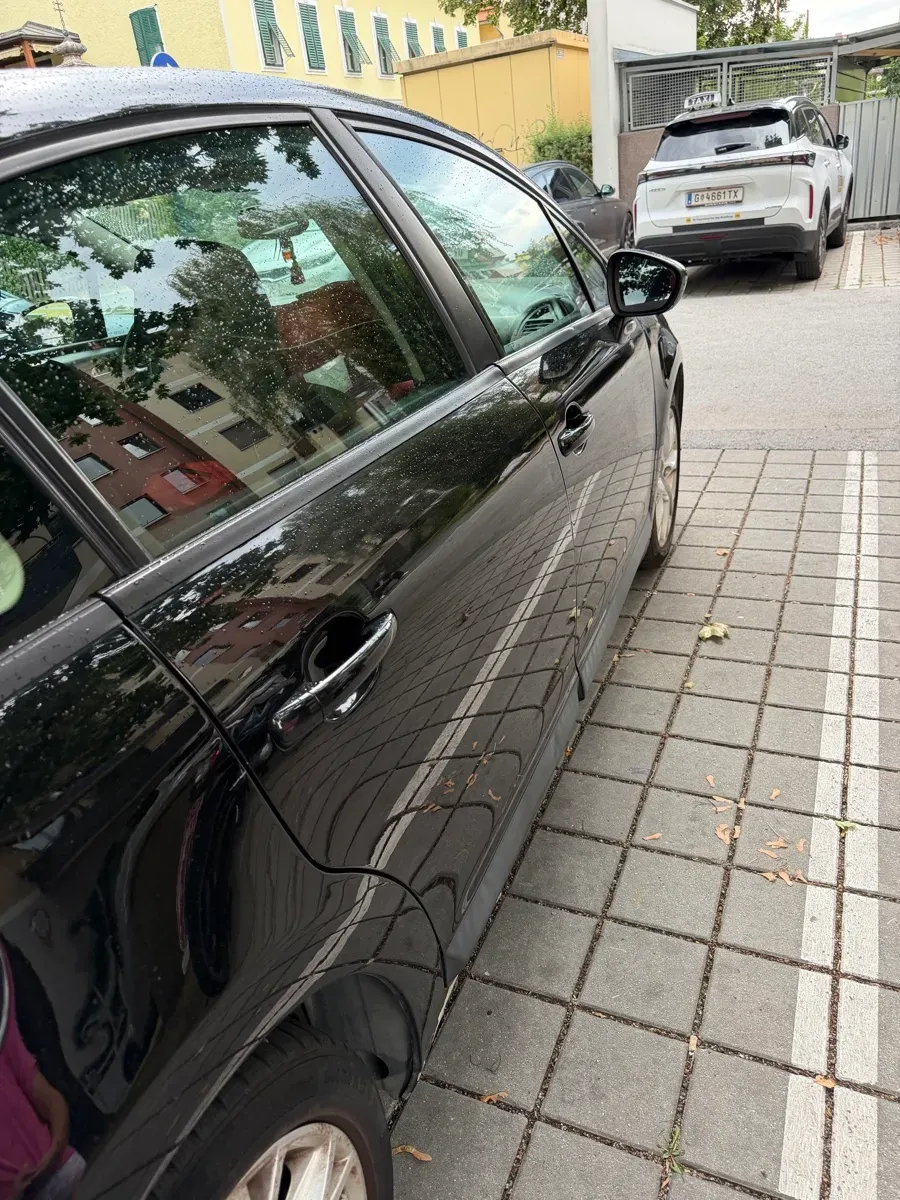 Citroen C4 2010 photo 2