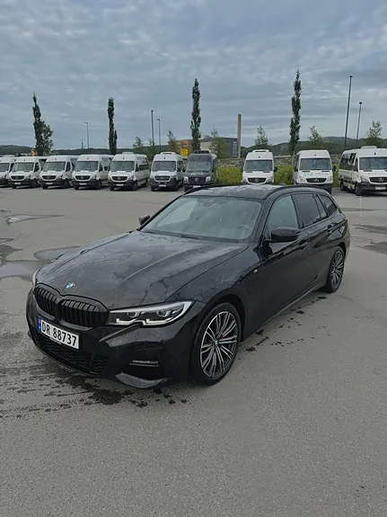 BMW 330E 2020 photo 2