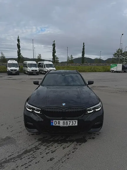 BMW 330E