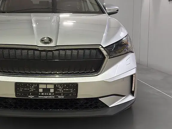 Skoda Enyaq 2023 photo 5