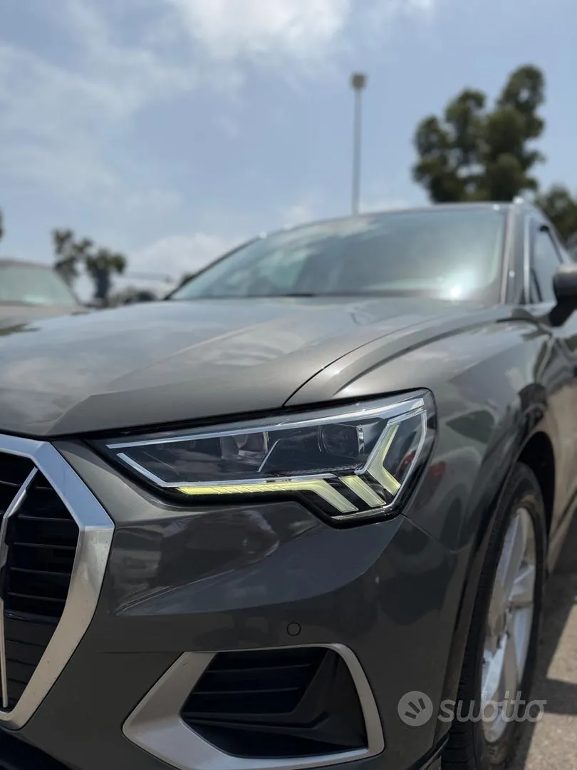 Audi Q3 2019 photo 2