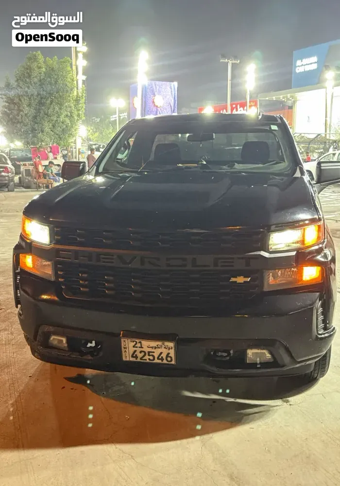 Chevrolet Silverado 2022 photo 2