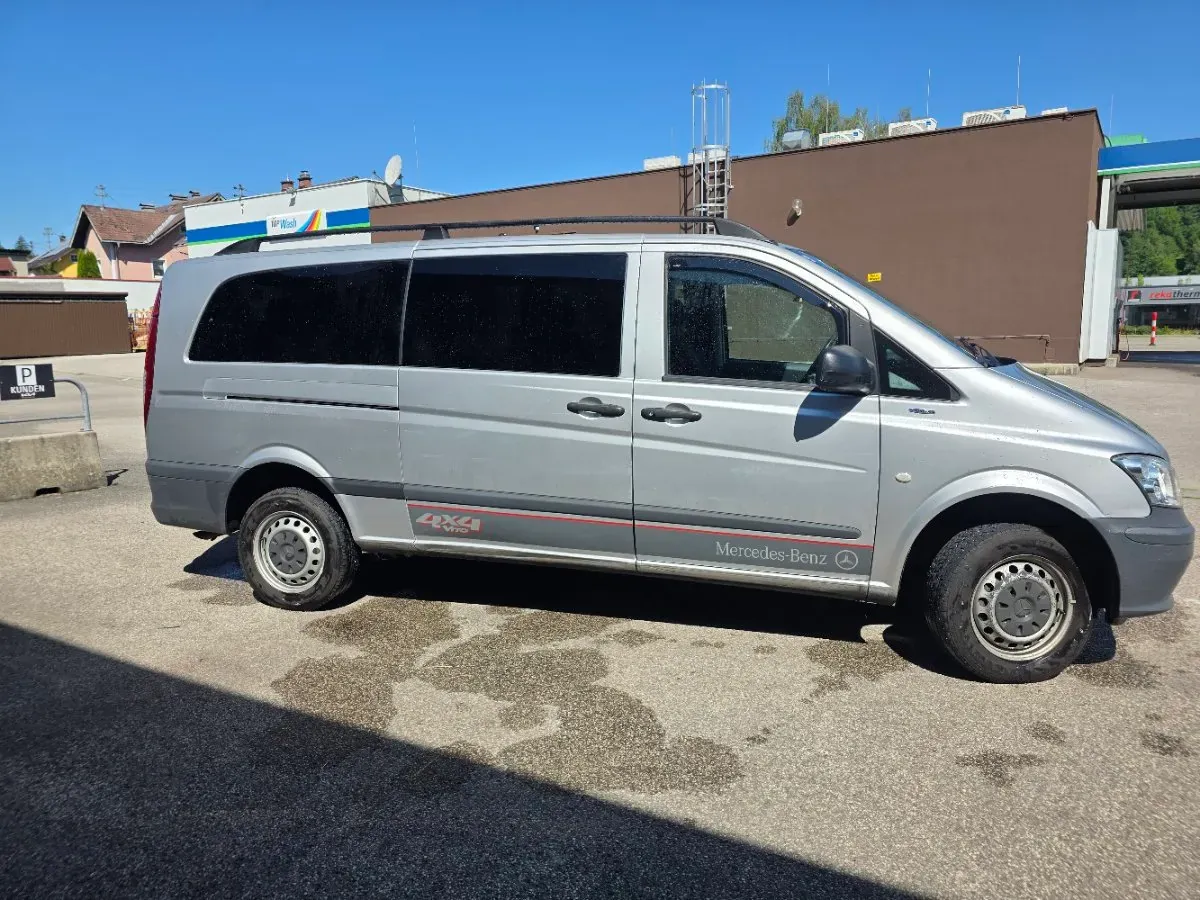 Mercedes-Benz Vito 2011 photo 2