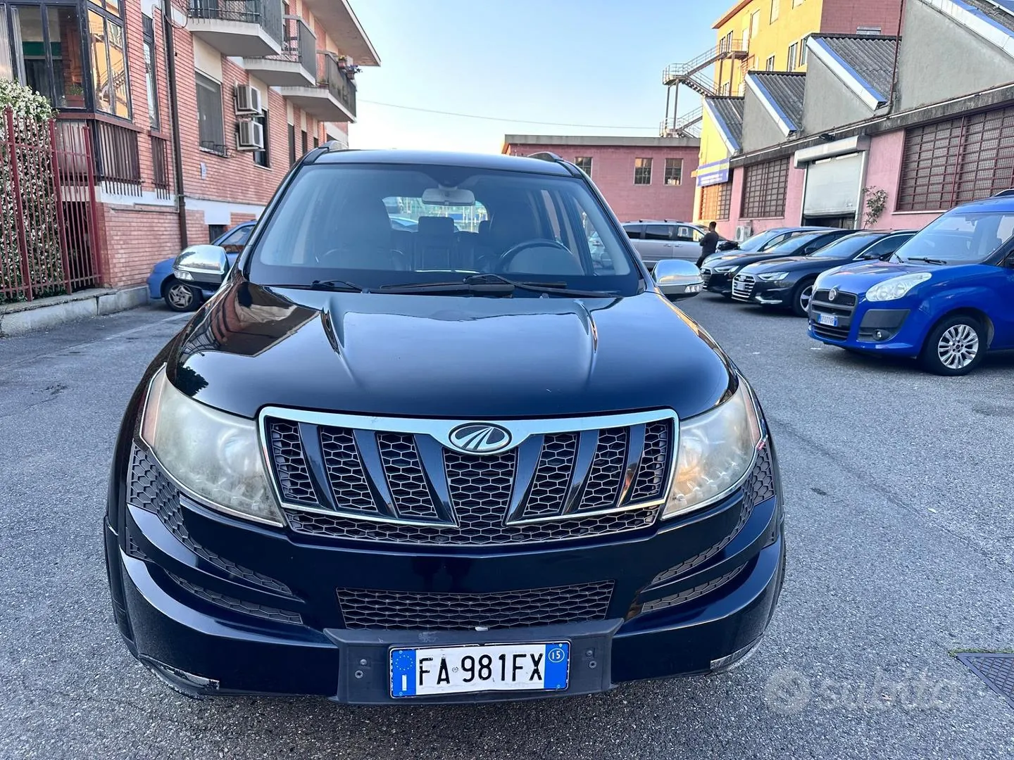 Mahindra Xuv500 2015 photo 2